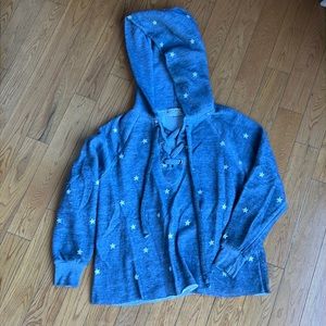 Wildfox drawstring star hoodie- size small- oversized. Color Heather gray